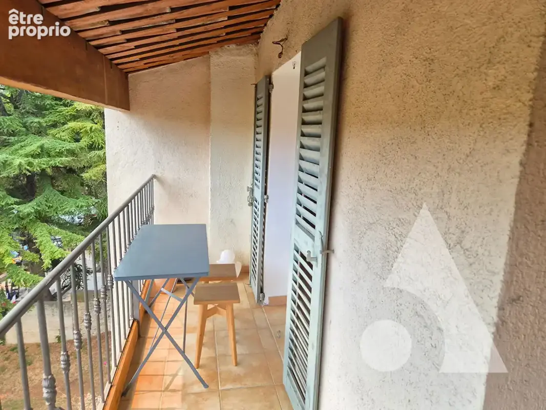 Salernes - Charmant appartement traversant avec terrasse, balcon et cave - photo 3