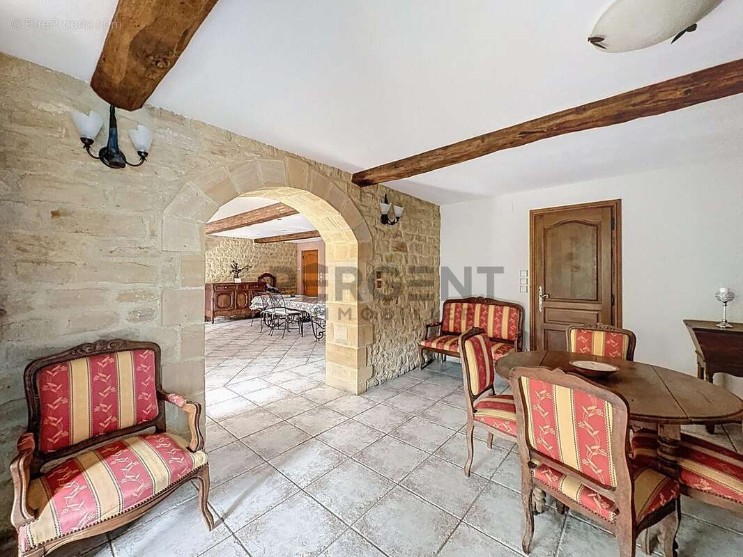 Maison à NOUVION-SUR-MEUSE