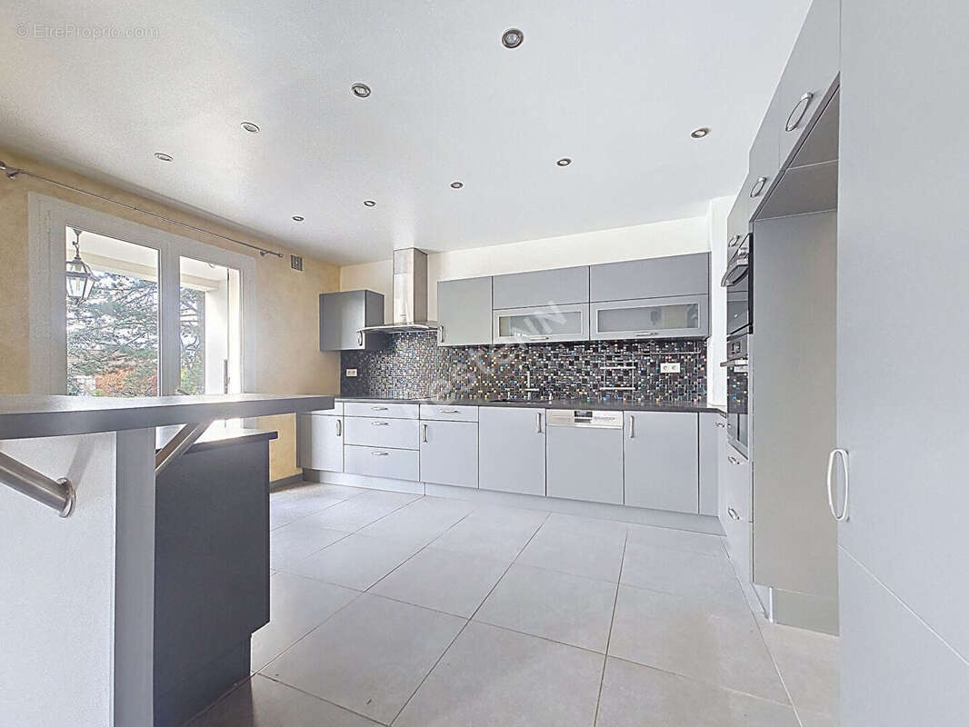 Maison à ORRY-LA-VILLE