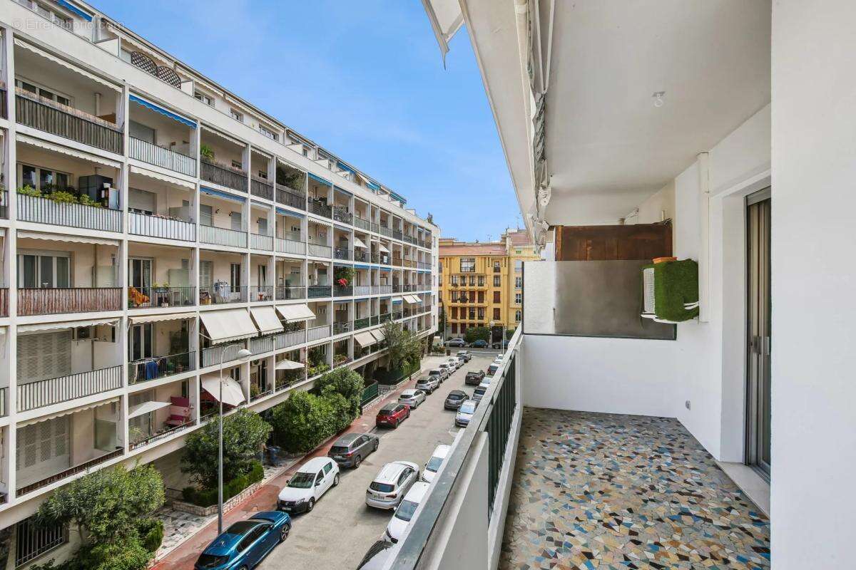 Nice quartier Musiciens : Vaste 3 pièces avec terrasse - photo 2