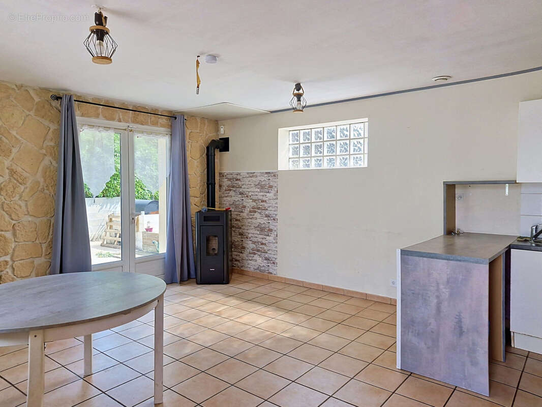 Maison 48 m² à Villers-En-Vexin  - photo 2