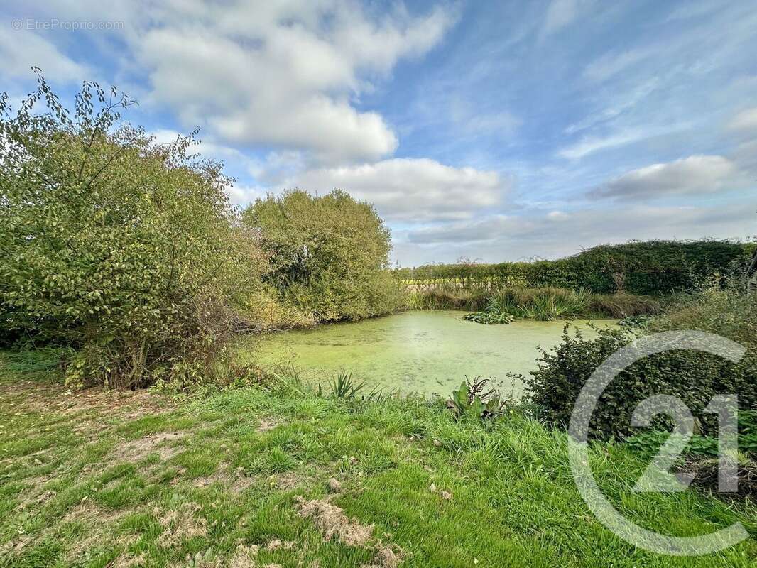 Maison à LA CROIX-DU-PERCHE