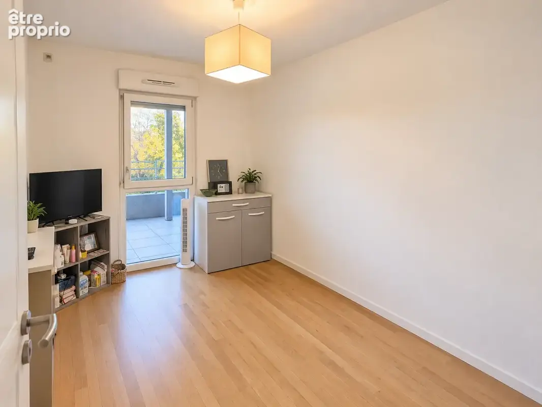 Idéal investisseur - Appartement T3 de 61m2 avec terrasse 32,5 m2 + parking sous-sol à Brumath - photo 3