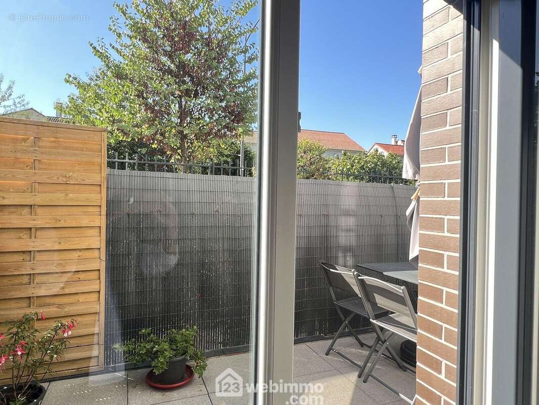 Appartement à THIAIS