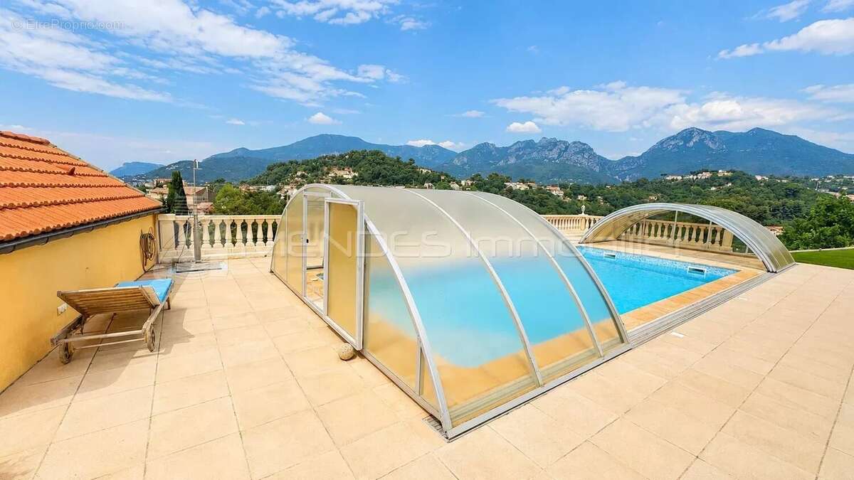 Vue spectaculaire villa avec piscine a menton - photo 20
