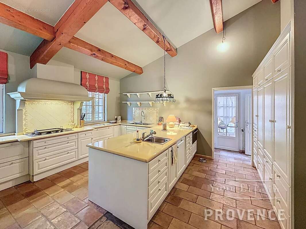 Maison à LE CANNET-DES-MAURES