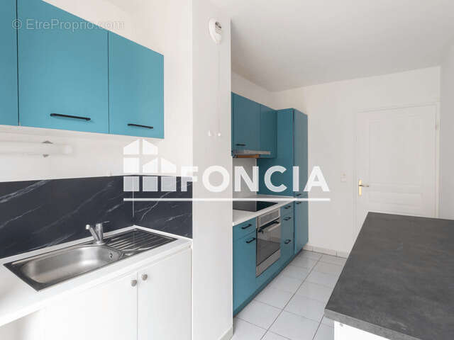 Appartement à VALLAURIS