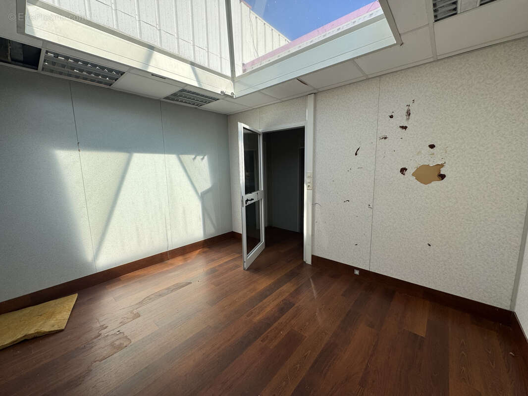 Commerce à COURNON-D&#039;AUVERGNE