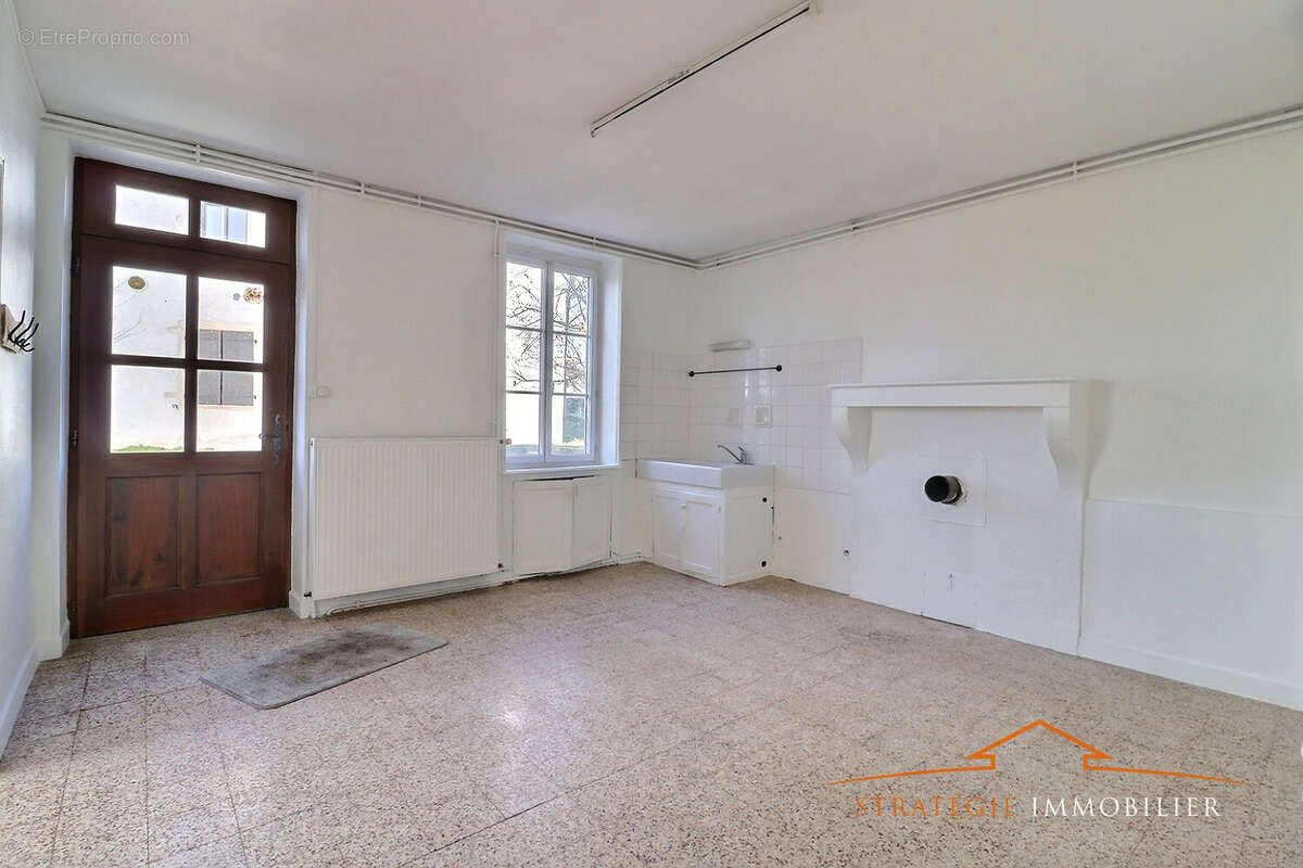 Maison à MARCILLY-LES-BUXY