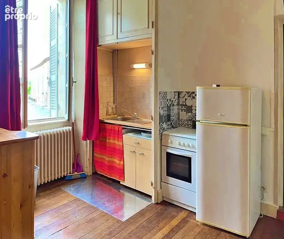 Appartement 340 m² à Bourg-Saint-Andeol  - photo 7