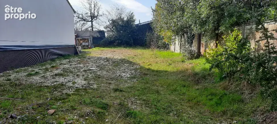 Terrain à BORDEAUX