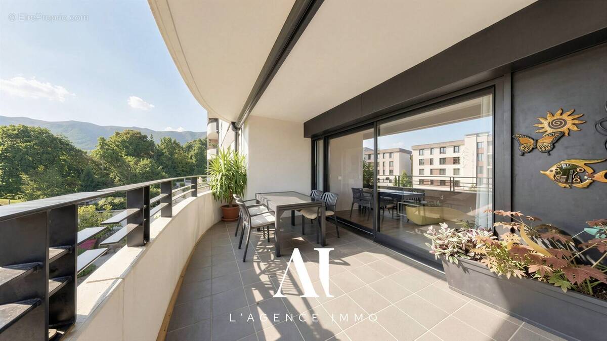 Appartement à SAINT-GENIS-POUILLY