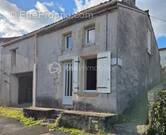 Maison à LE BUSSEAU