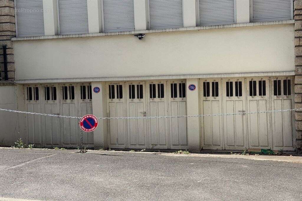 Bourg-la-reine 92340 – maison - 160/240 m² - 6-8 logements - 3 garages - photo 6