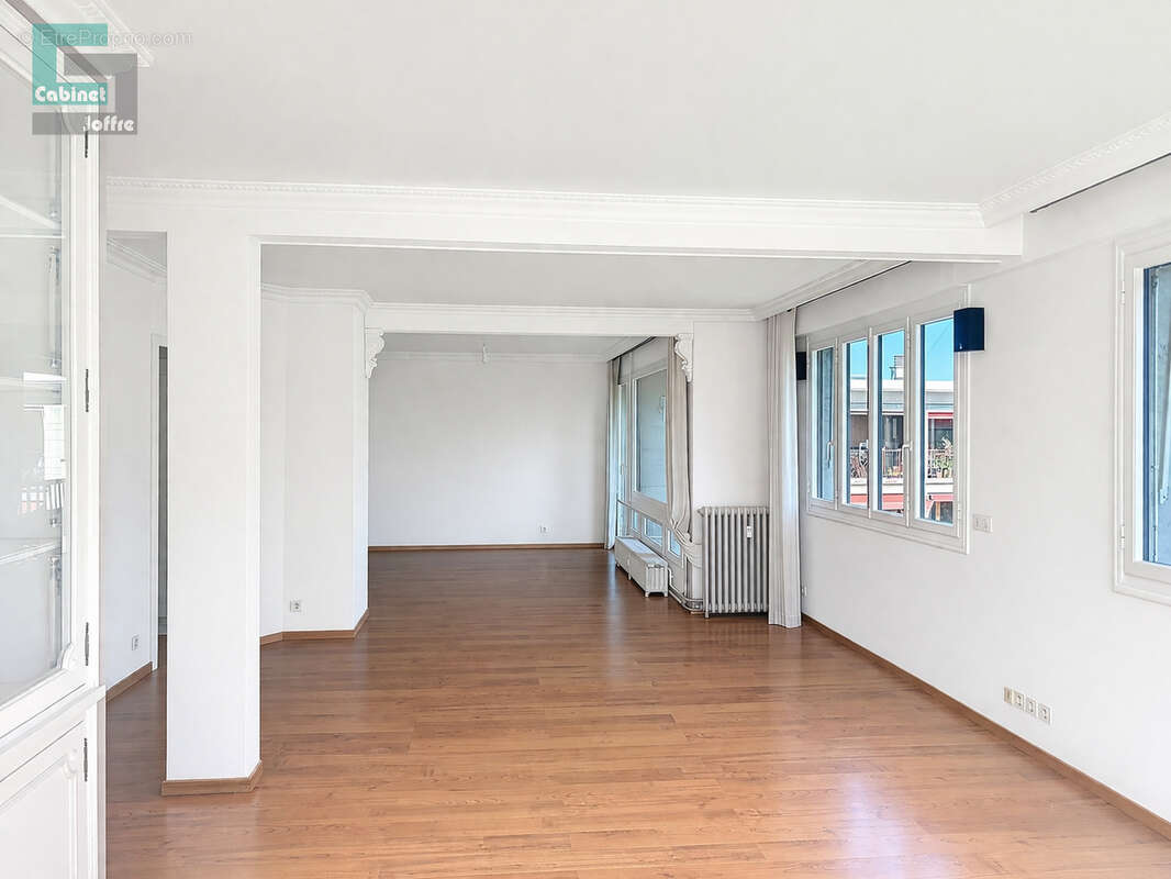 Appartement à FONTAINEBLEAU