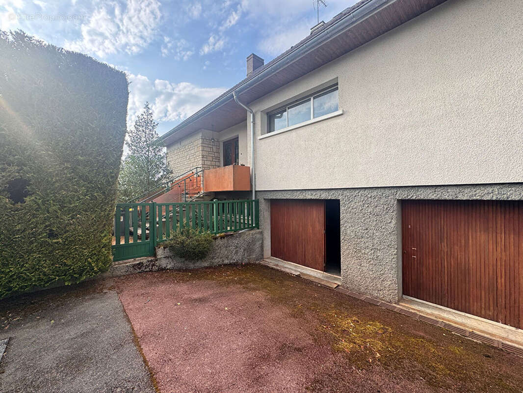 Maison Chenove 8 pièce(s) 220 m2 - photo 14