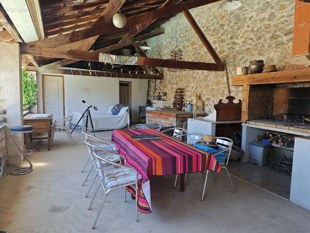 Maison de caractère avec piscine, proche centre ville - photo 17
