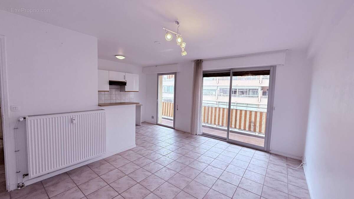 Appartement à LE CANNET