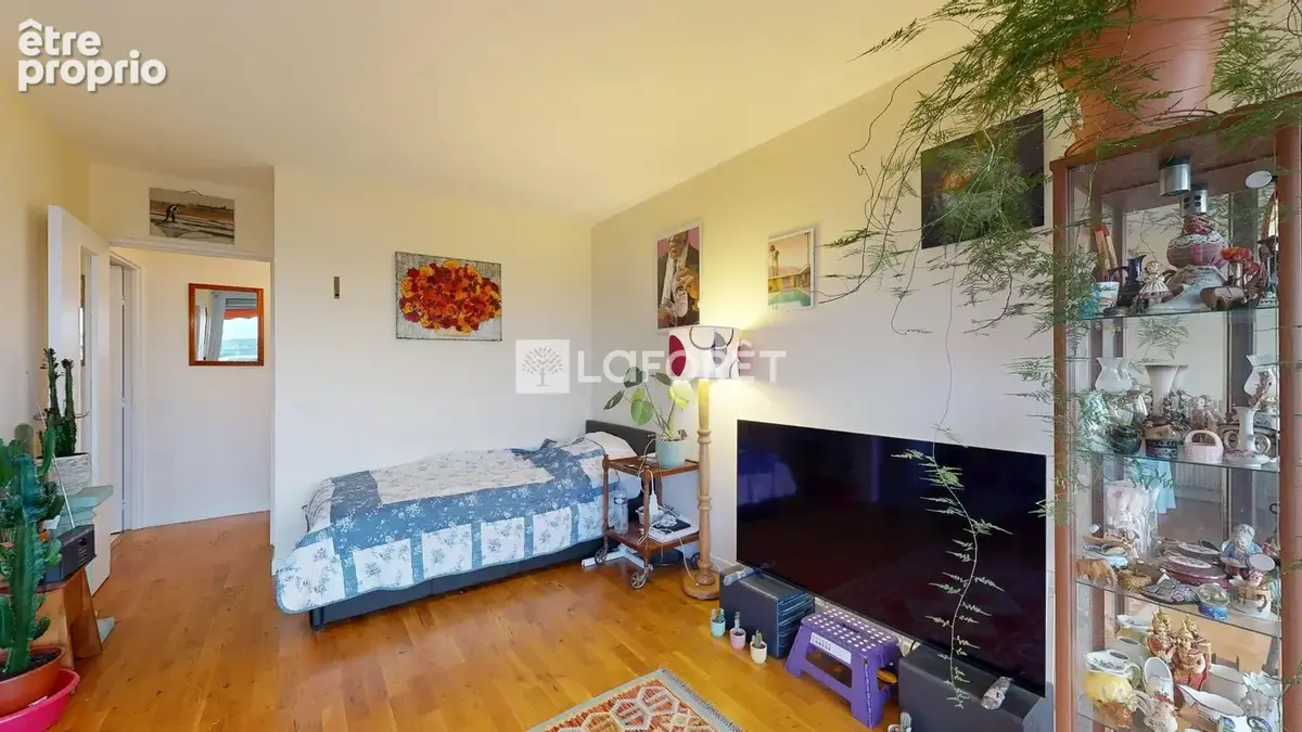 Grand studio balcon - cave - futur metro 15 - photo 10