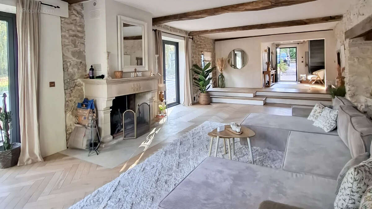 Maison à SAINT-MARTIN-DE-SEIGNANX