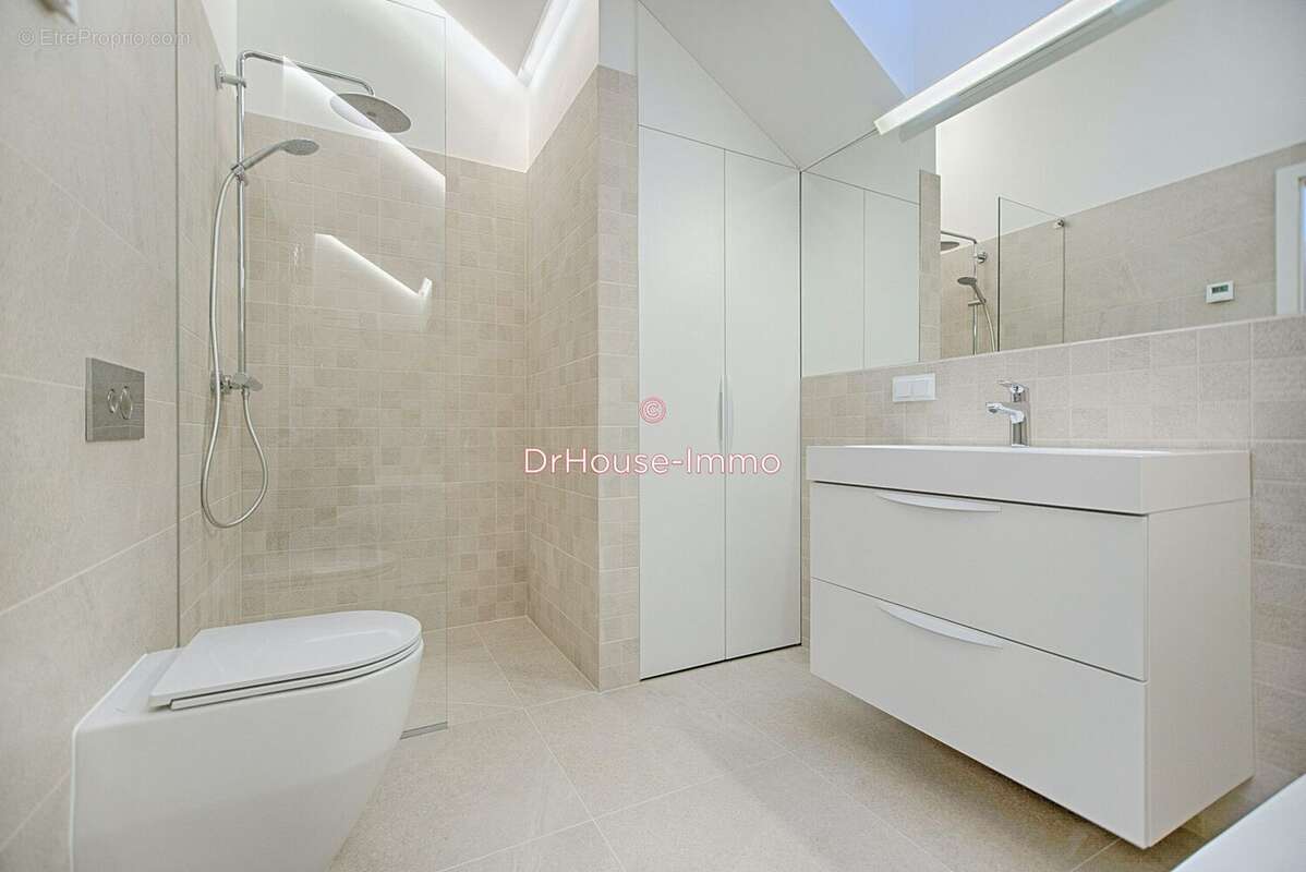 Appartement 116 m² à Saint-Maur-Des-Fosses  - photo 8
