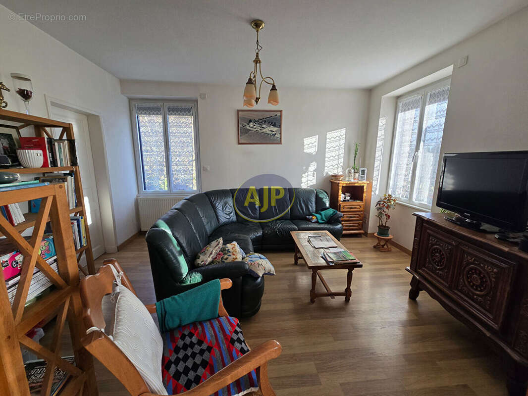 Maison à GUEMENE-PENFAO