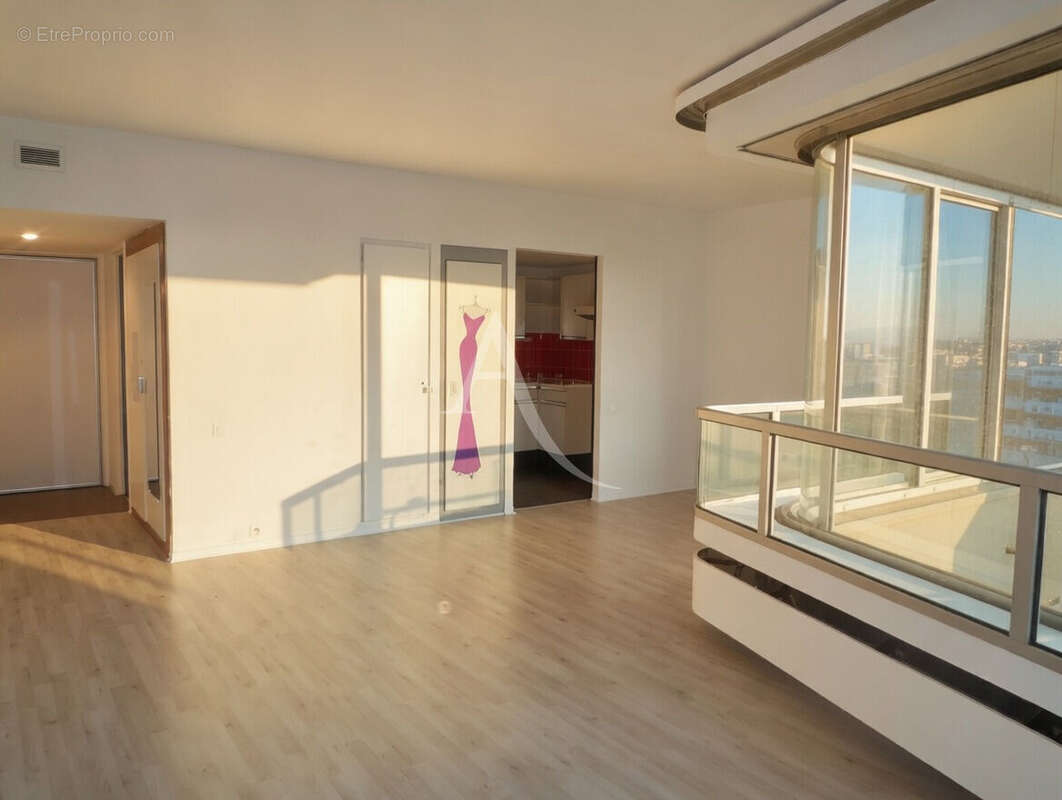 Appartement à PARIS-15E