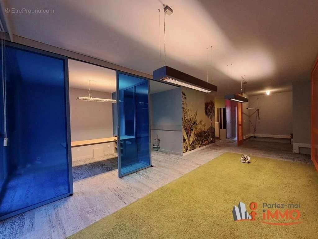 Commerce à SAINT-ETIENNE