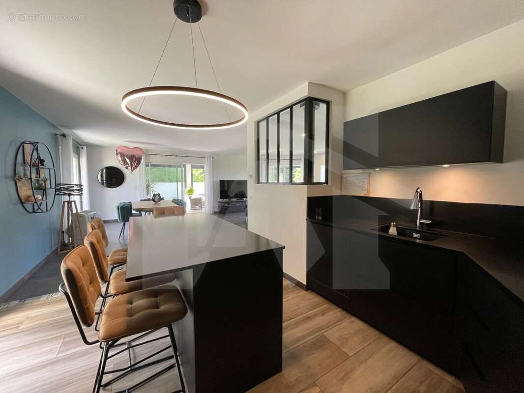 Maison à SAINT-MARTIN-D&#039;URIAGE