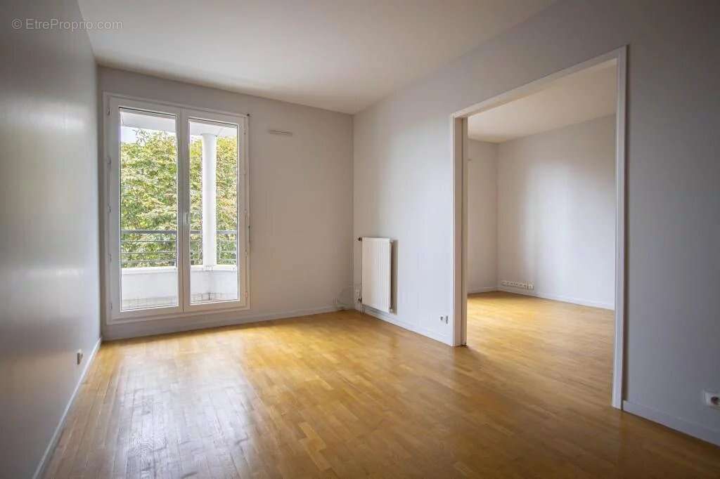 Appartement à LEVALLOIS-PERRET