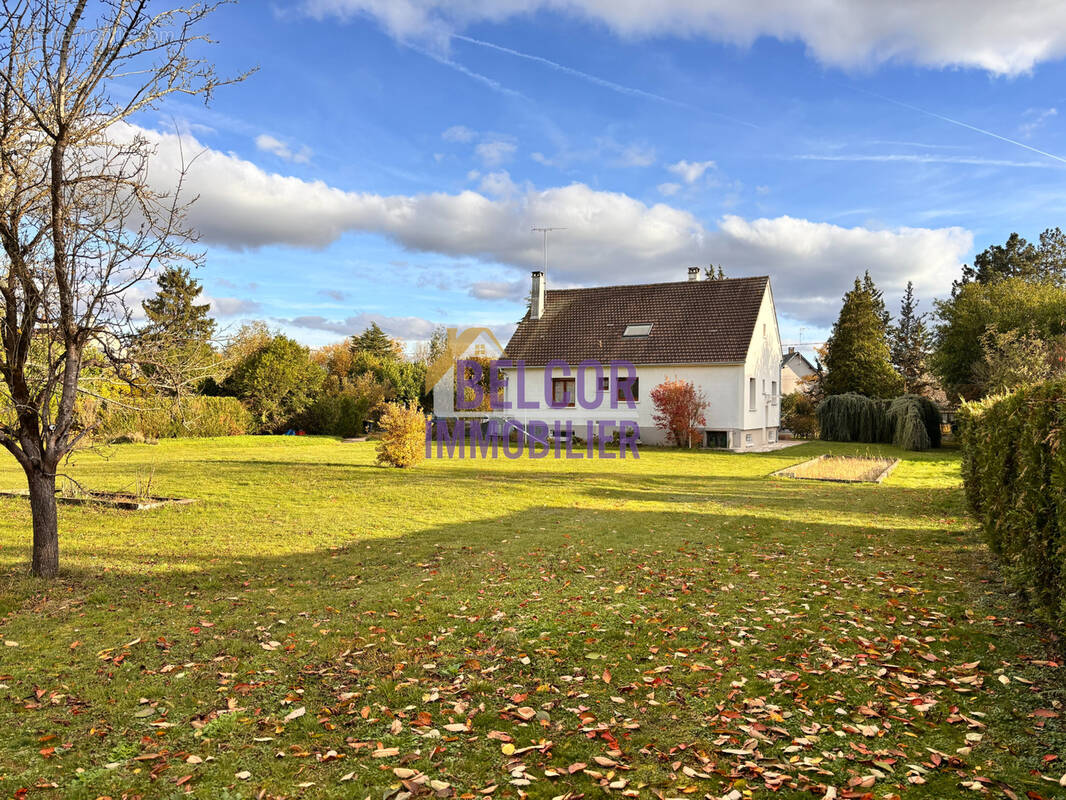 Maison à AULNAY-LA-RIVIERE