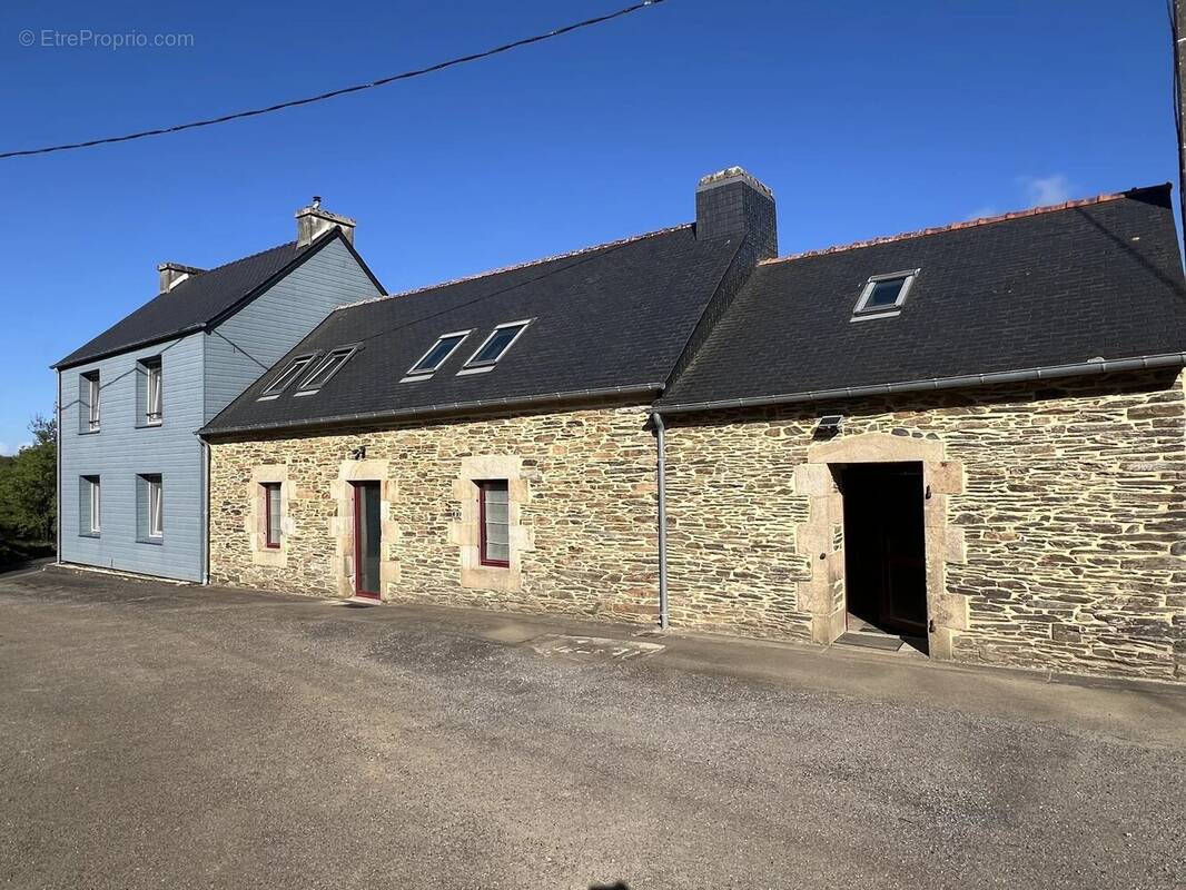 Maison à LAZ