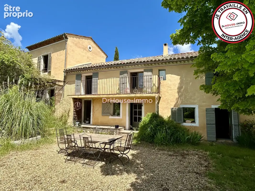 Maison 180 m² à Villecroze  - photo 4