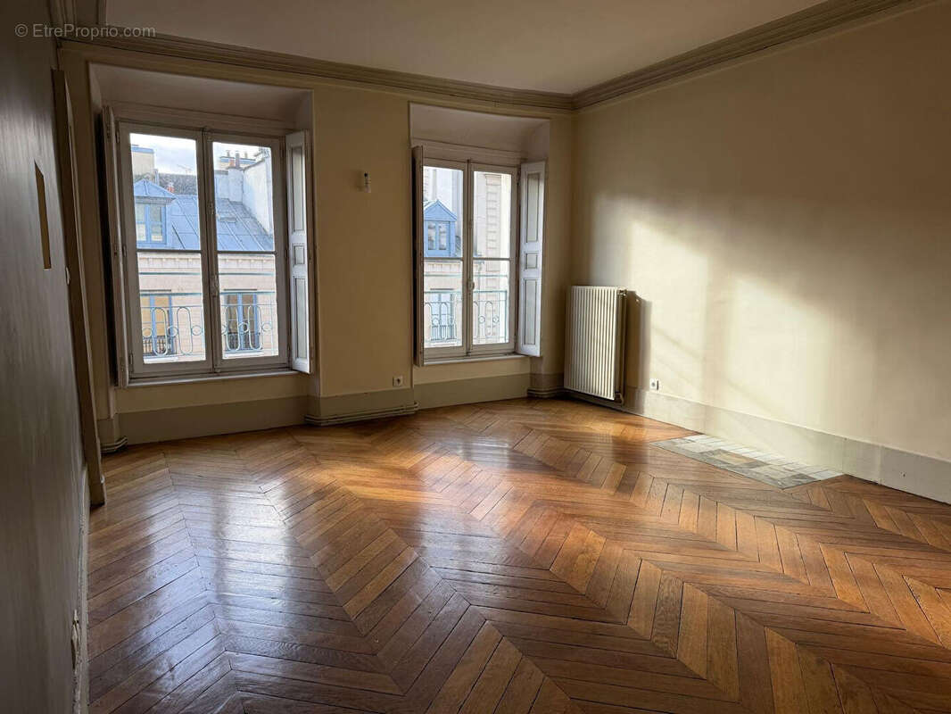Appartement à VERSAILLES