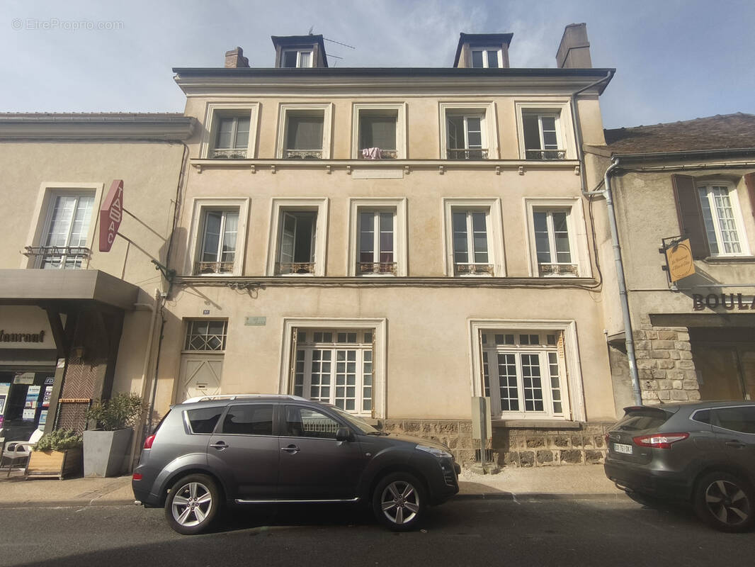 Appartement à SAINT-ARNOULT-EN-YVELINES