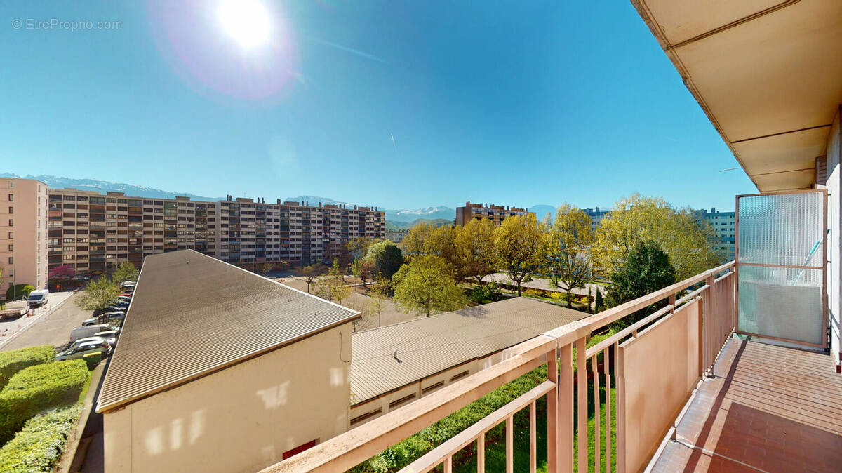 Appartement à ECHIROLLES