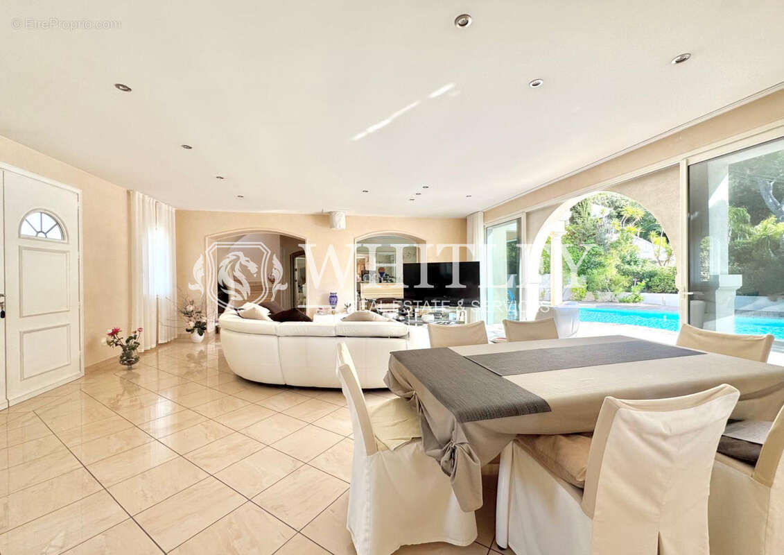 Maison à SAINT-RAPHAEL