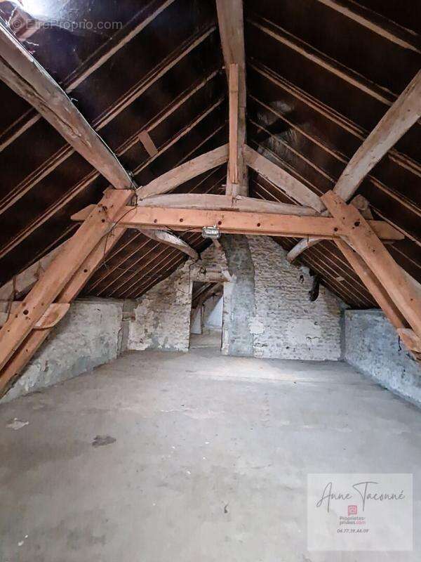 Maison à MEREVILLE