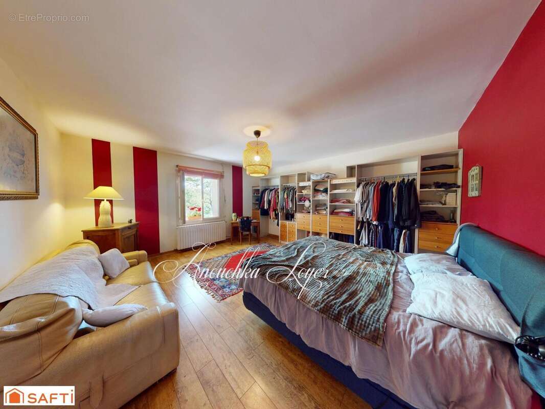 Maison 270 m² à La Reole  - photo 8