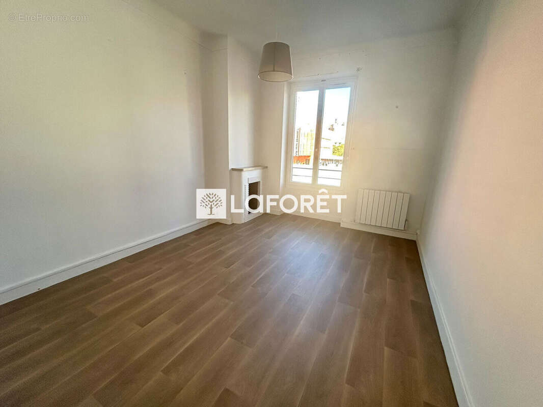 Appartement à MARSEILLE-2E