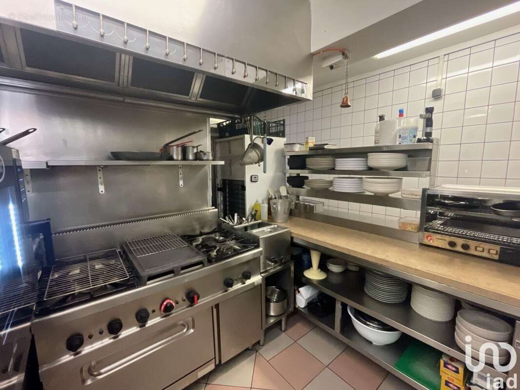 Photo 8 - Commerce à LA TRONCHE