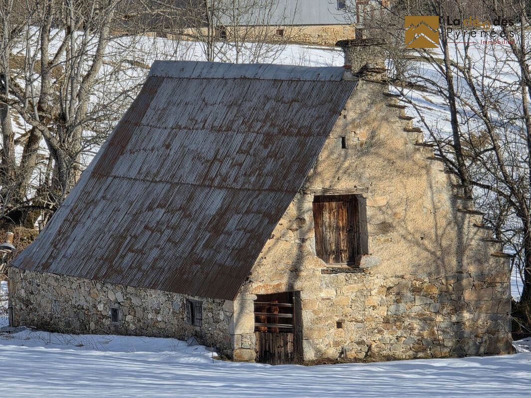 Maison à CAMPAN