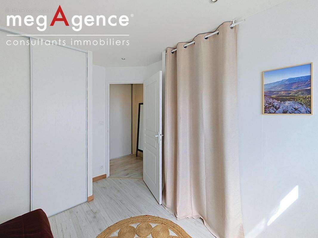 T3 Dernier étage – Lumineux, Vue dégagée, Garage et Cave - photo 14