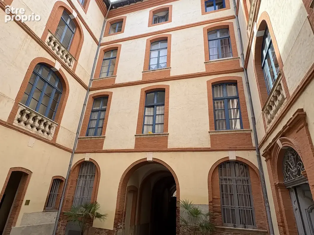 Bel appartement T4 avec ascenseur. - photo 11