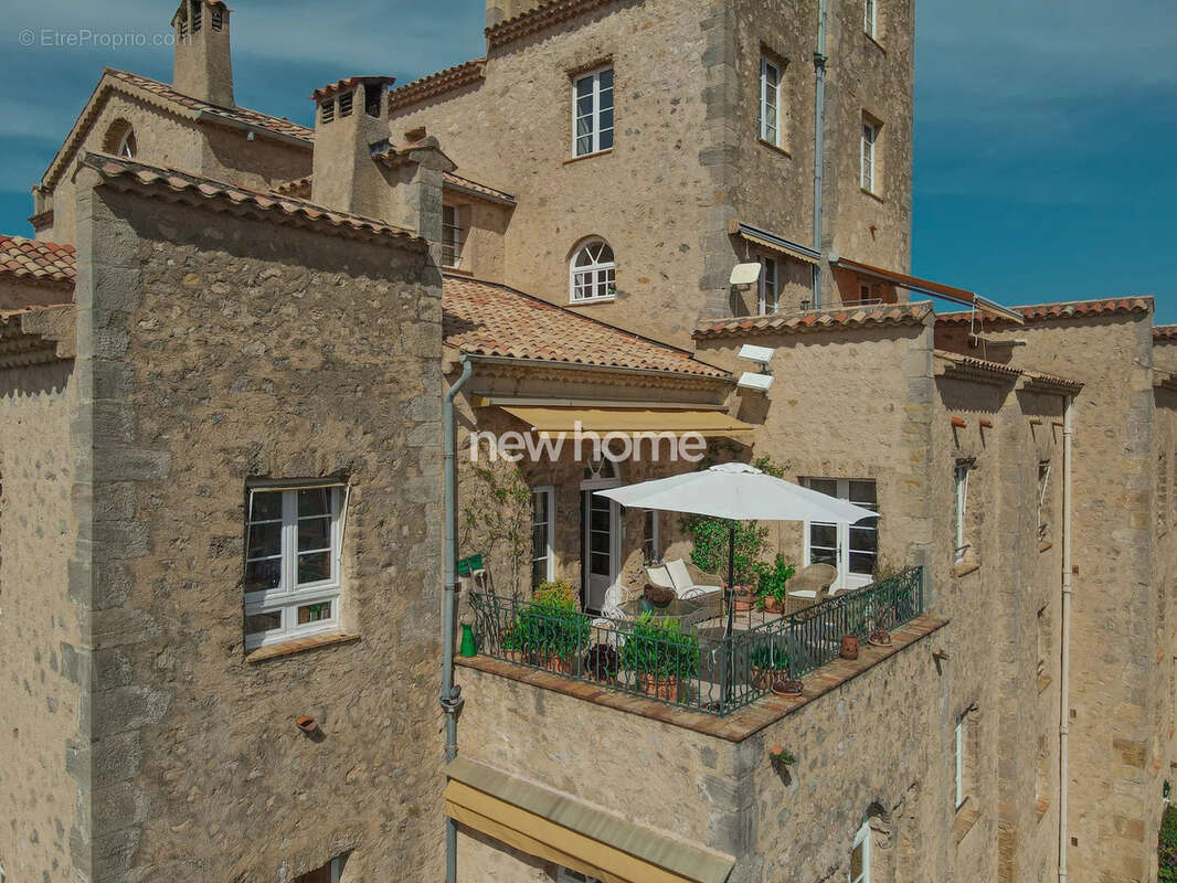 Appartement à FAYENCE