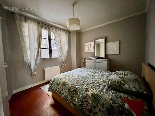 Appartement à MARSEILLE-2E