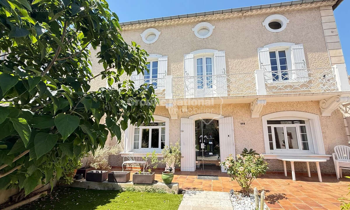 Maison à MONTEUX