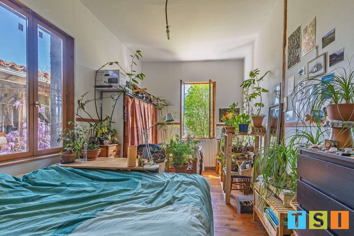 Maison à LA BASTIDE-DU-SALAT