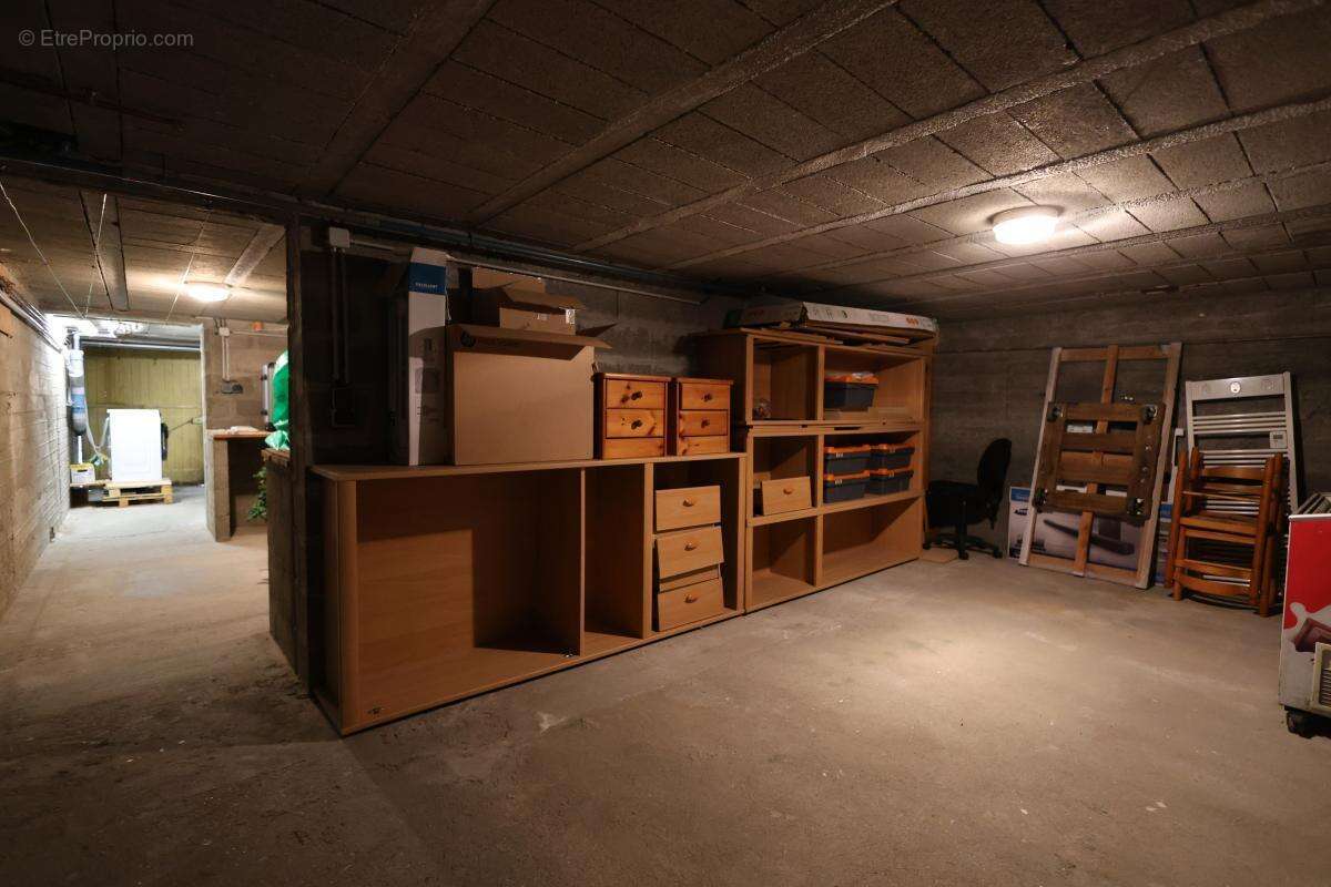 Commerce à SAINT-GEORGES-DE-DIDONNE