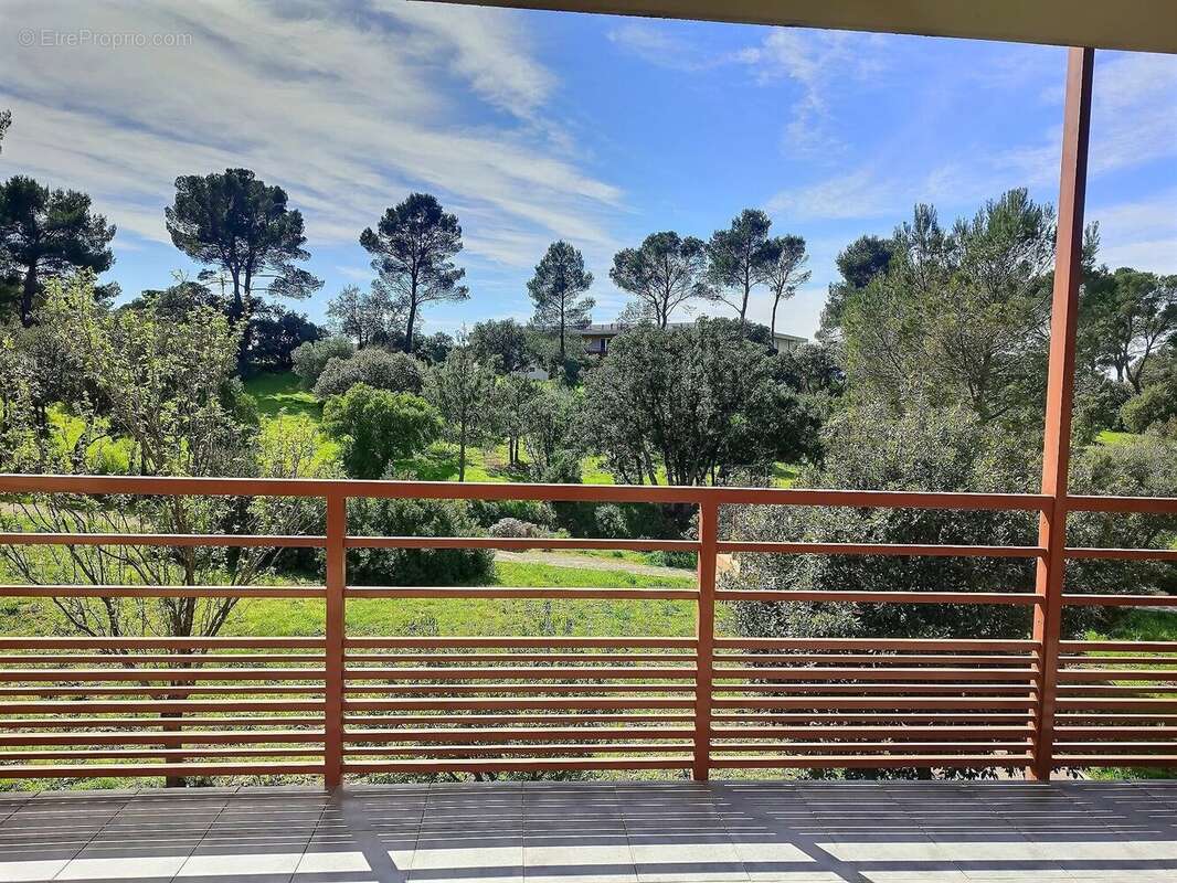 Appartement à FREJUS